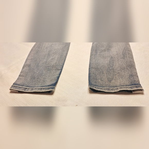 Jeans - Picture 2 of 4